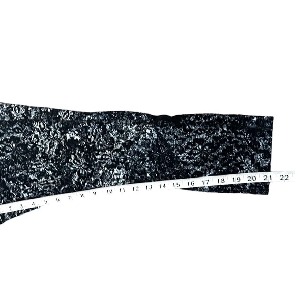 Lululemon Pace Rival Crop *22" - Picture 15 of 15